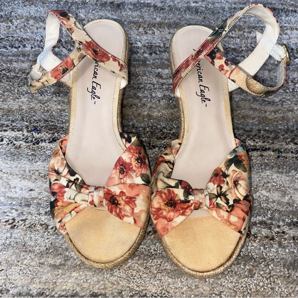 American Eagle Outfitters Floral Bow Espadrille Sandals - Peach Floral (S)